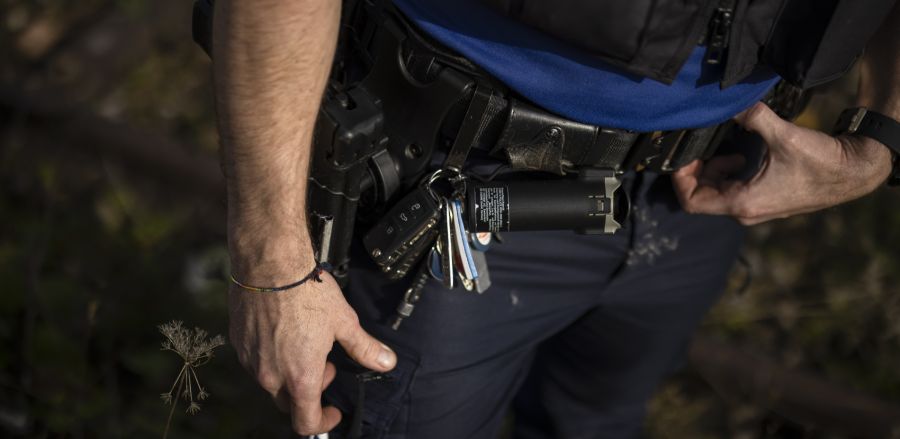 Wird dem Typen Fahrerflucht nachgewiesen, droht ihm eine Geldstrafe oder eine bis zu dreijährige Freiheitsstrafe.