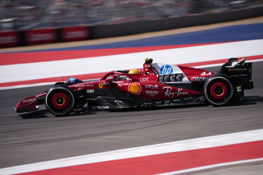 Lewis Hamilton Ferrari