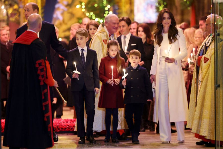 Feierlich mit Kerzen: Die Kinder von William und Kate stehen im Mittelpunkt der royalen Adventsgala. Der Anlass ist Kates Herzensprojekt.