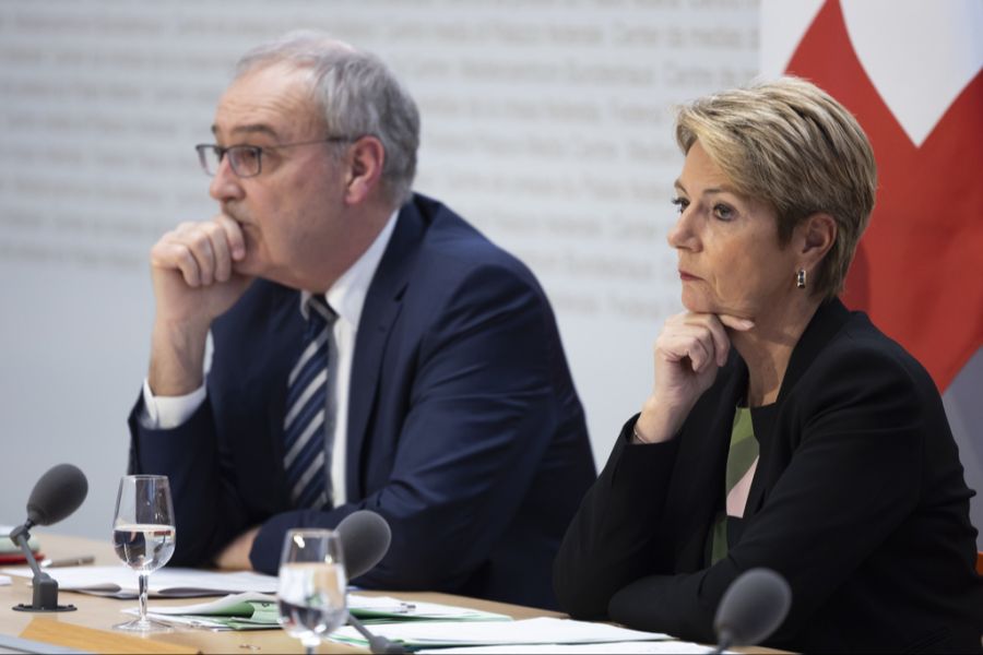 Bundesrat bei Pressekonferenz