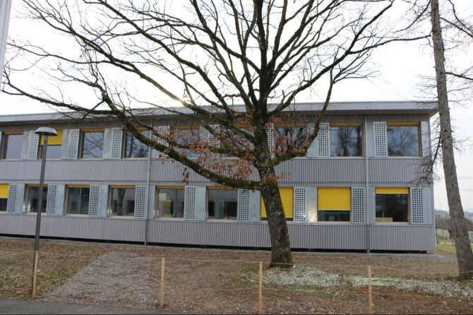 Schule Provisorium Container