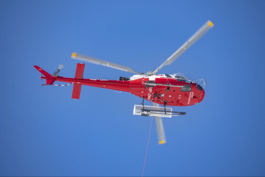 Die Rede ist von «schwerwiegender Fehldisposition» und «gravierenden» Risiken in Bezug auf die Koordination von Rettungshelikoptern. (Archivbild)