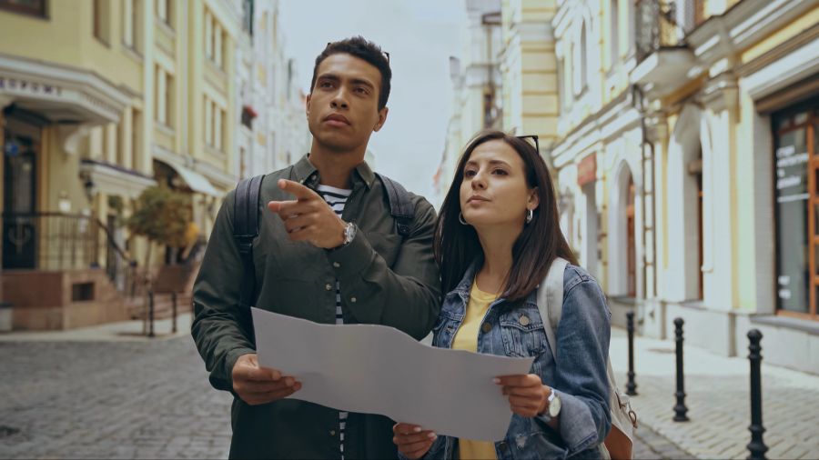 Mann, Frau, Stadtplan