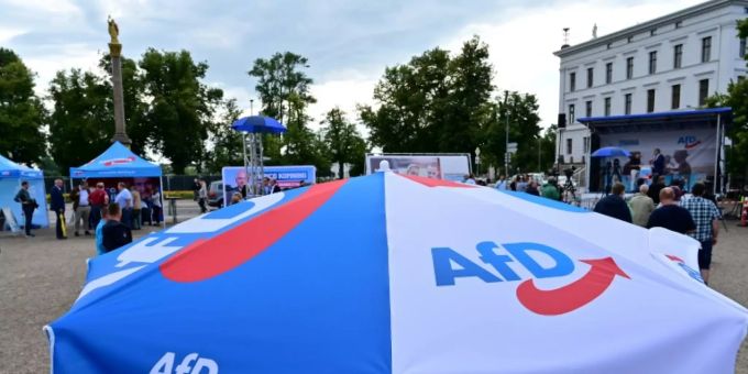AfD-Wahlkampfstand in Schwerin AfD-Wahlkampfstand in Schwerin
