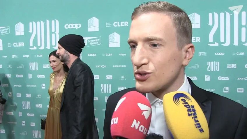 zh-award-bussi
