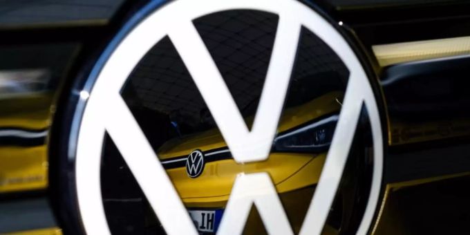 VW-Chef Diess hat seine neue Strategie präsentiert. Foto: Ole Spata/dpa