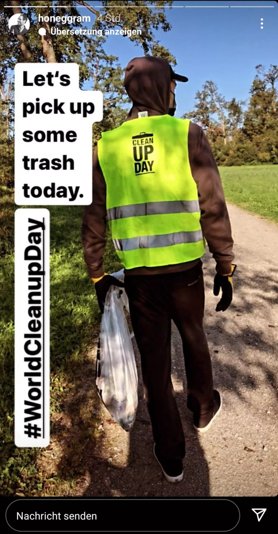 Arthur Honegger macht beim World Clean Up Day mit.