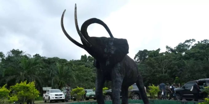 Eingang zum Cross River National Park in Nigeria. Nationalpark