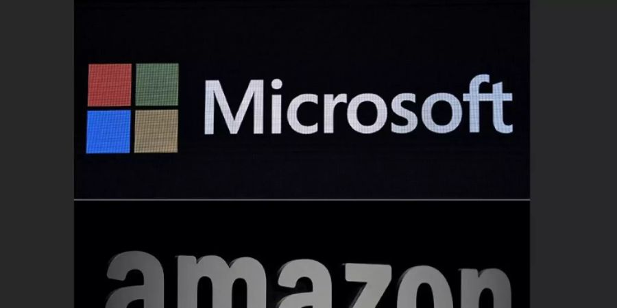 Logos der Rivalen Microsoft und Amazon