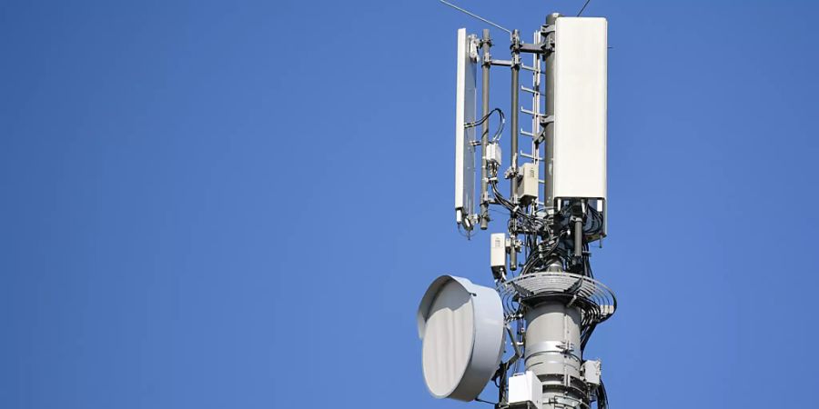 Sendemast einer Mobilfunkantenne. (Archivbild)