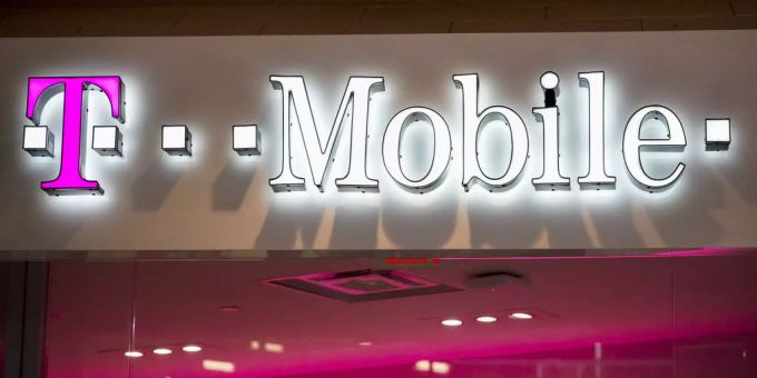 T-Mobile wurden bei einem Hackerangriff Kundendaten entwendet. Nun hat die US-Telekommunikationsbehörde eine Untersuchung eingeleitet. T-Mobile