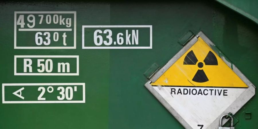 Ein Schild warnt vor Radioaktivität