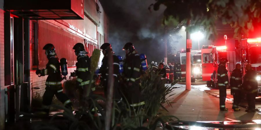 A fire destroys part of the collection of the Cinemateca de Sao Paulo