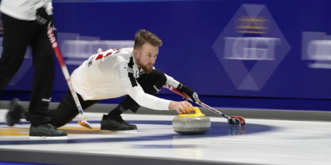 Die EM im Curling ist in vollem Gange. Die Schweizer Männer verlieren erstmals. Curling
