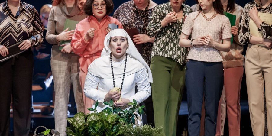 Besondere Machart und ein starkes Ensemble: «Il Trittico» feiert Premiere an der Hamburger Staatsoper.