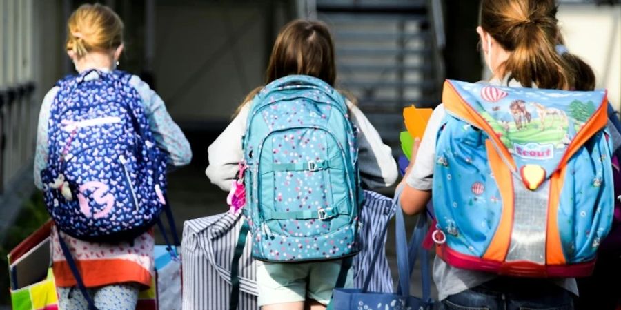 Das Schulhaus Pfingstweid in Zürich-West, das erst 2019 eröffnet wurde, ist bereits überfüllt. (Symbolbild)