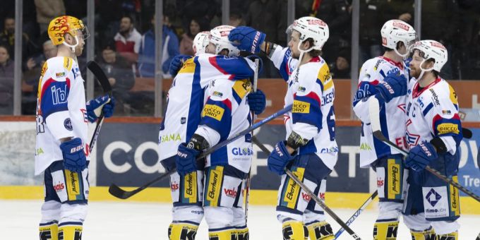 Die Spieler des EHC Kloten erhalten einen neuen Cheftrainer. EHC Kloten