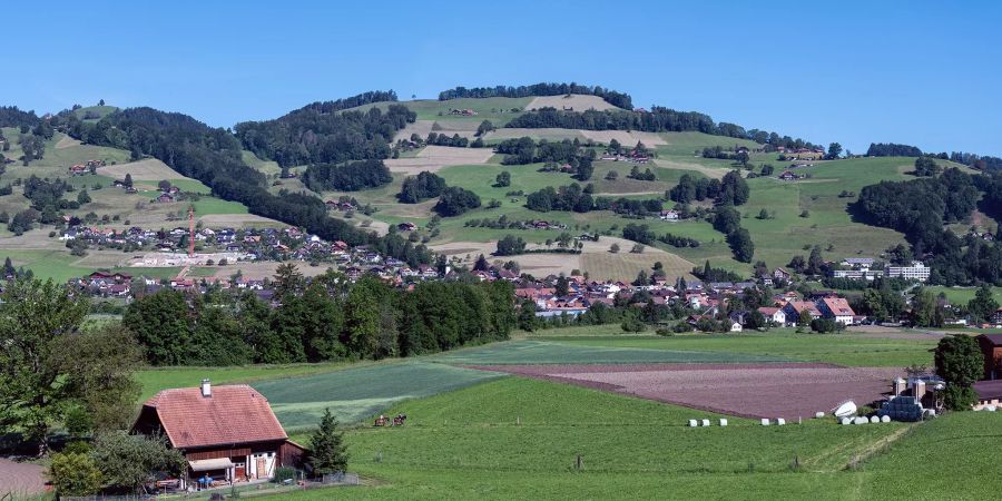 Blick von Norden auf Wattenwil.