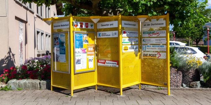 Informationstafel Niederhasli. Informationstafel Niederhasli.