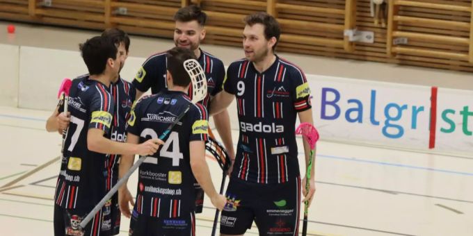 Der UHC Pfannenstiel gewinnt gegen Zürisee Unihockey