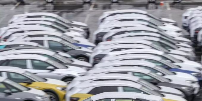 Der anhaltende Mangel an Halbleitern lässt bei den Autoherstellern die Produktion stocken. Foto: Jan Woitas/dpa-Zentralbild/dpa Der anhaltende Mangel an Halbleitern lässt bei den Autoherstellern die Produktion stocken. Foto: Jan Woitas/dpa-Zentralbild/dpa