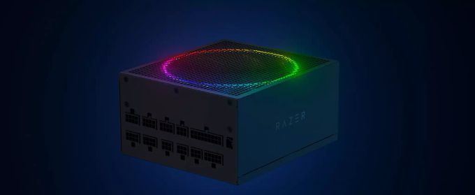 Das Katana versorgt den «Razer PC» mit ausreichend Strom. «Razer PC»