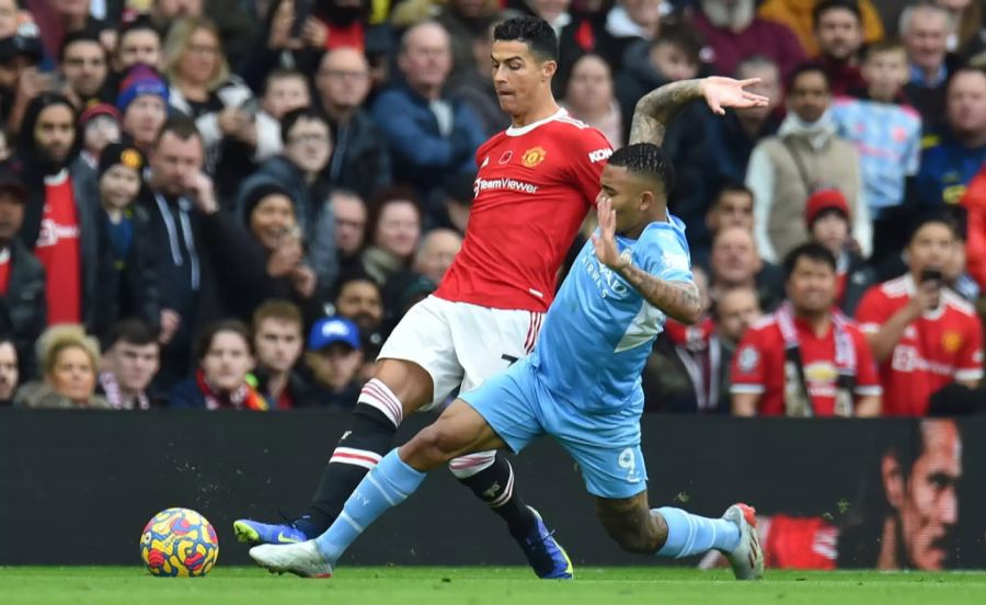 Ronaldo im Zweikampf mit Citys Gabriel Jesus.