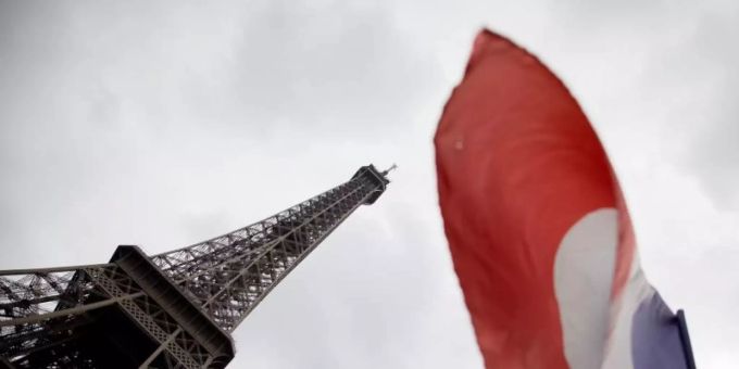 Von Sonntag an ist Frankreich Hochrisikogebiet. Foto: Kay Nietfeld/dpa Von Sonntag an ist Frankreich Hochrisikogebiet. Foto: Kay Nietfeld/dpa