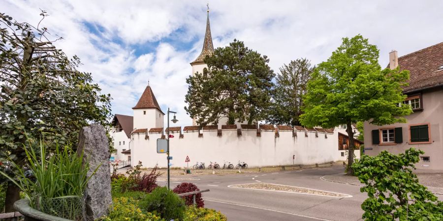 Die Kirche Sankt Arbogast in Muttenz.