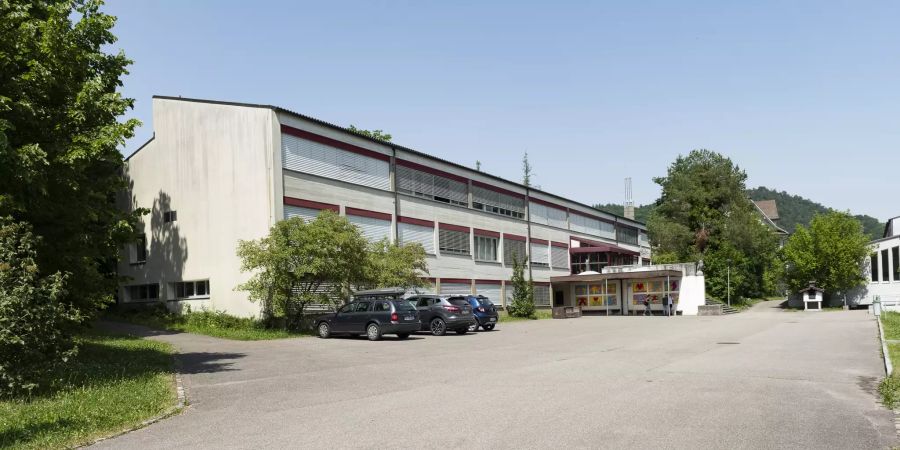 Die Sekundarschule in Reigoldswil.