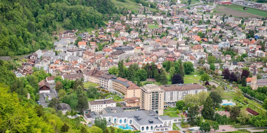 Blick vom Hotel Schloss Wartenstein Richtung Golfplatz Bad Ragaz.