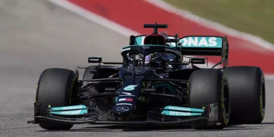 Lewis Hamilton will beim Grossen Preis von Mexiko den Rückstand auf Max Verstappen verkürzen. Foto: Nick Didlick/AP/dpa