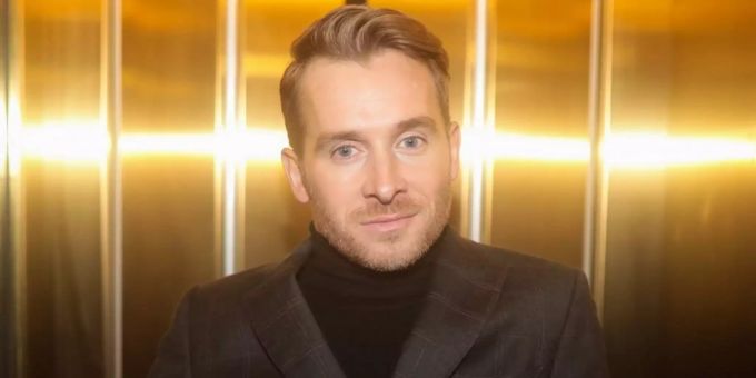Mit «Schwerelos - Die Live-Show 2022» hat sich Samuel Koch einiges vorgenommen. samuel koch