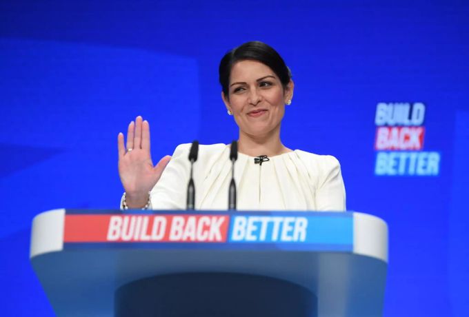 Die britische Innnministerin Priti Patel. gb