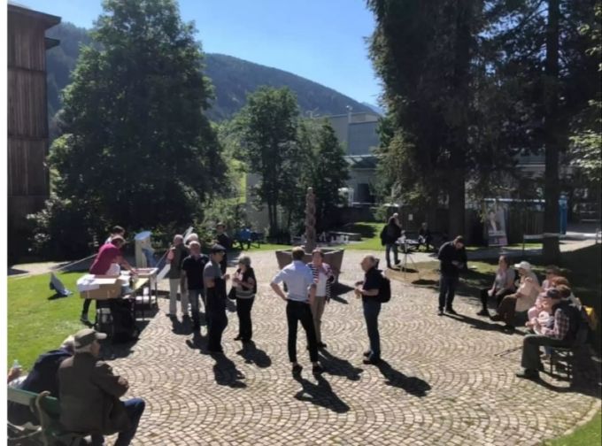 EIn Foto vom Wahlkampf für die Landschaftswahlen. SVP Davos