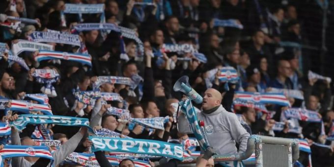 Die Fans von Hansa Rostock zeigen sich nicht immer so friedlich. Foto: Danny Gohlke/dpa Die Fans von Hansa Rostock zeigen sich nicht immer so friedlich. Foto: Danny Gohlke/dpa
