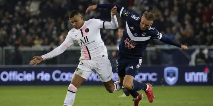 Die Zukunft von Kylian Mbappé bleibt weiter offen. Paris Saint-Germain f.c.