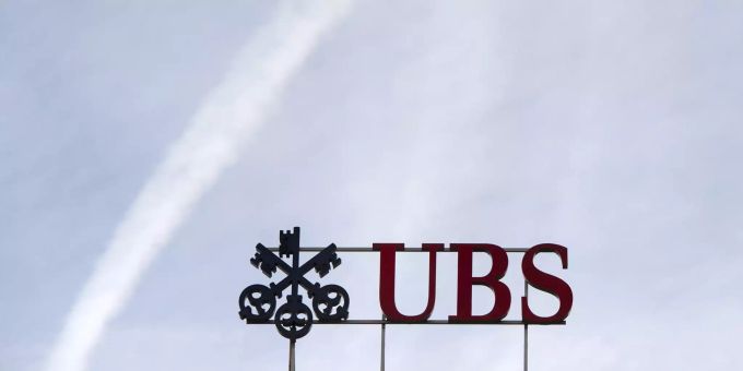 Das Logo der UBS fotografiert in Zürich. UBS aktie