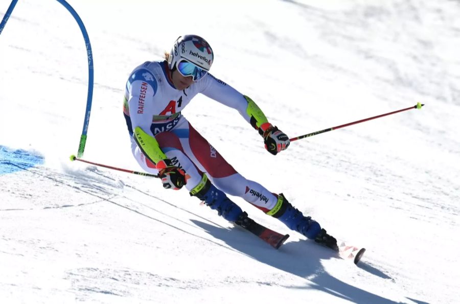 Marco Odermatt ist nach dem ersten Lauf im Bansko-Riesen in Lauerstellung.