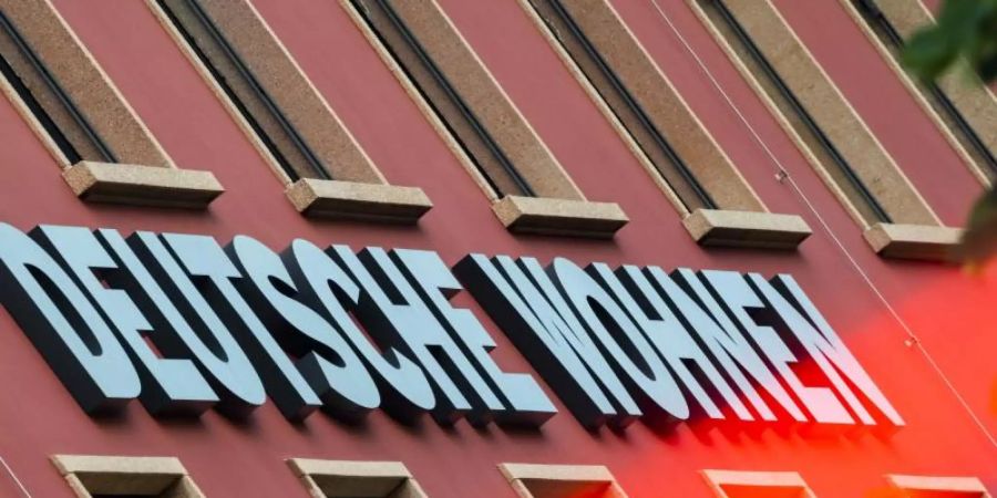 Deutsche Wohnen: Der operative Gewinn ging leicht um 1,6 Prozent auf gut 544 Millionen Euro zurück. Foto: Christoph Soeder/dpa