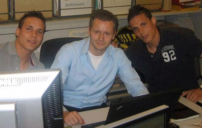 Vor zehn Jahren. Nau-Chefredaktor Micha Zbinden (damals beim BLICK) im Live-Chat mit Philipp (links) und David Degen. David Degen FC Basel