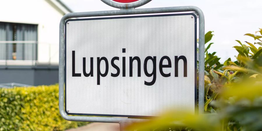 Ortsschild der Gemeinde Lupsingen im Bezirk Liestal.