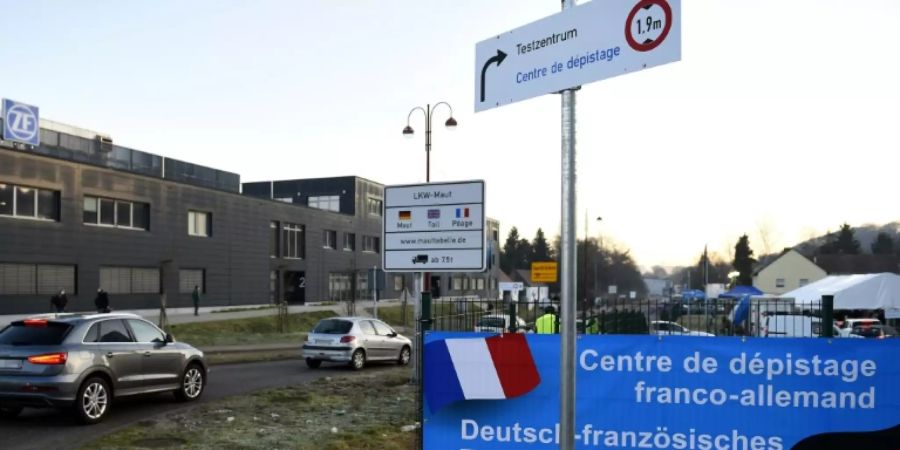 Corona-Testzentrum an deutsch-französischer Grenze