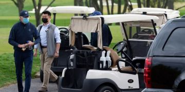 joe biden golf
