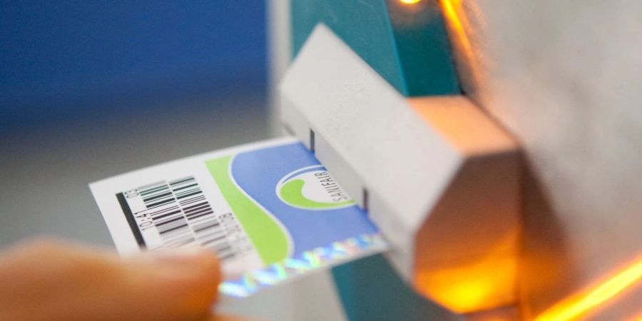 Der Autobahn-Toilettenbetreiber Sanifair will die Preise für einen Toilletengang von 70 Cent auf 1 Euro anheben.