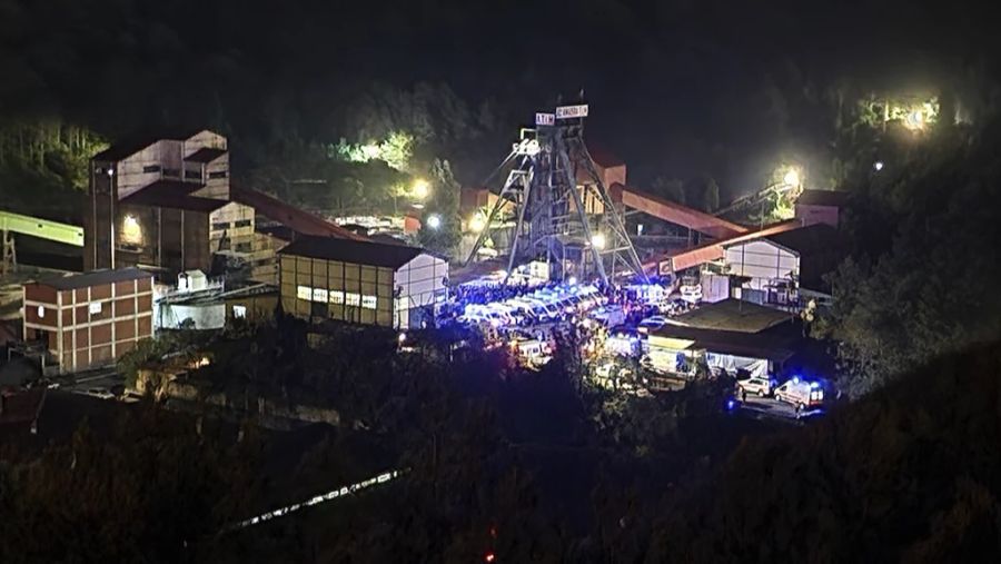 Diese Aufnahme zeigt den Eingang des Bergwerks in Amasra in der türkischen Schwarzmeerküstenprovinz Bartin.