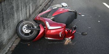 Vilters: Beim Linksabbiegen mit Motorrad kollidiert