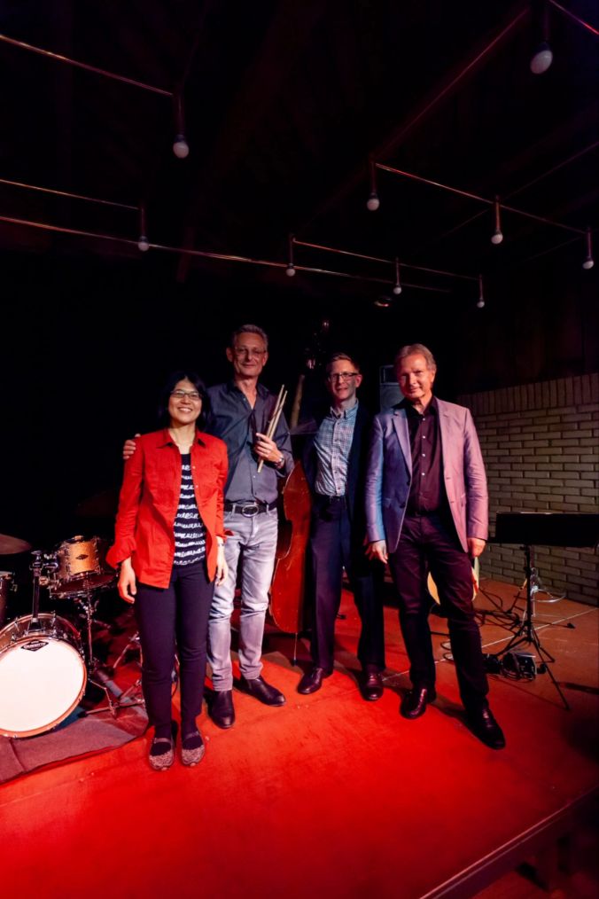 B.B. Special Edition- Motoko am Keyboard, Chris am Bass, Pete am Schlagzeug, Beat an der Gitarre.