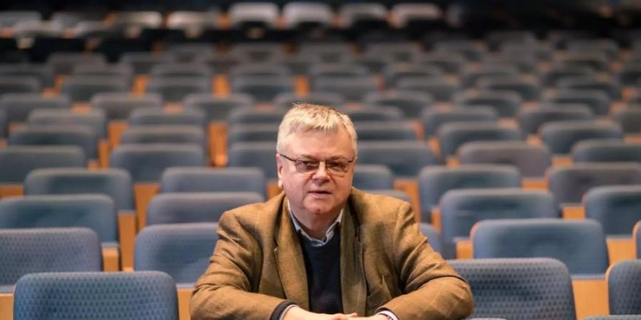 Bernd Loebe, Intendant der Oper Frankfurt, wünscht sich von der Bundesregierung mehr Risikobereitschaft. Foto: Frank Rumpenhorst/dpa