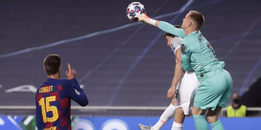 Goalie Marc-André ter Stegen (rechts) und Verteidiger Lenglet sind bei Barcelona weiterhin eingeplant.